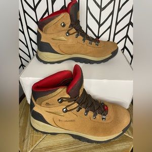 COLUMBIA NEWTON RIDGE PLUS HIKING BOOT